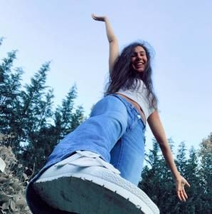 Meet your Posher, Claire